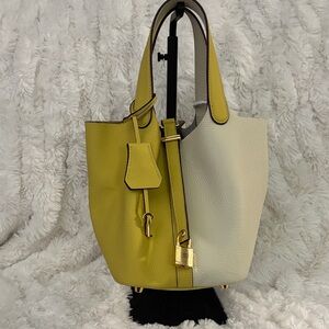 Elegant Yellow and Cream Tote Bag - NEW